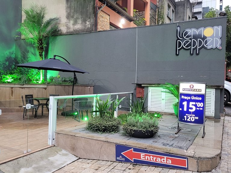 REDE CAPRI Ample Space Comfort Flat Paulista - Gym and pool